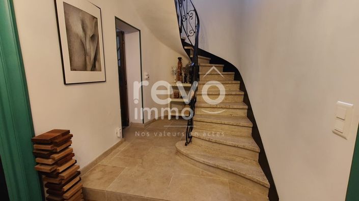 Image No.11-5 Bed House for sale