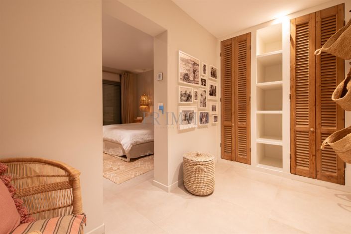 Image No.16-4 Bed House for sale