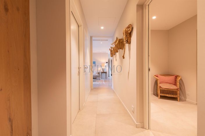 Image No.20-4 Bed House for sale