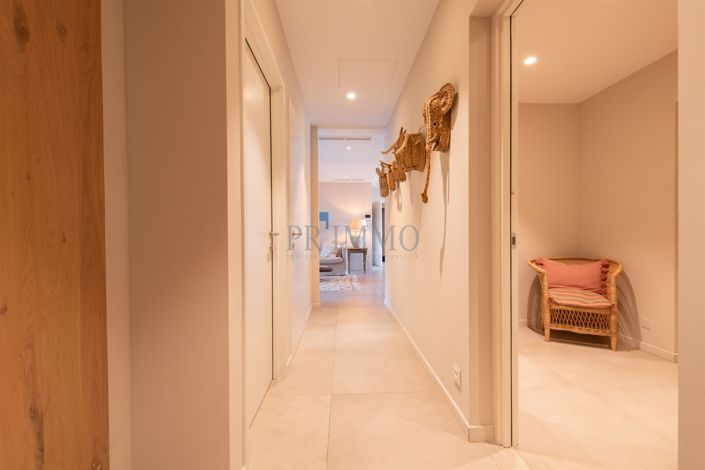 Image No.20-4 Bed House for sale
