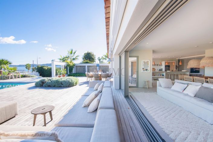 Image No.6-4 Bed House for sale