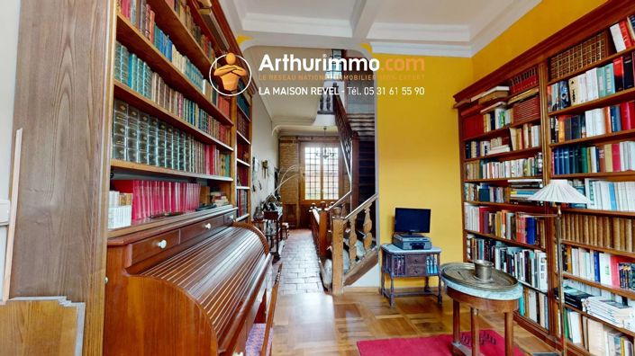 Image No.8-5 Bed House for sale