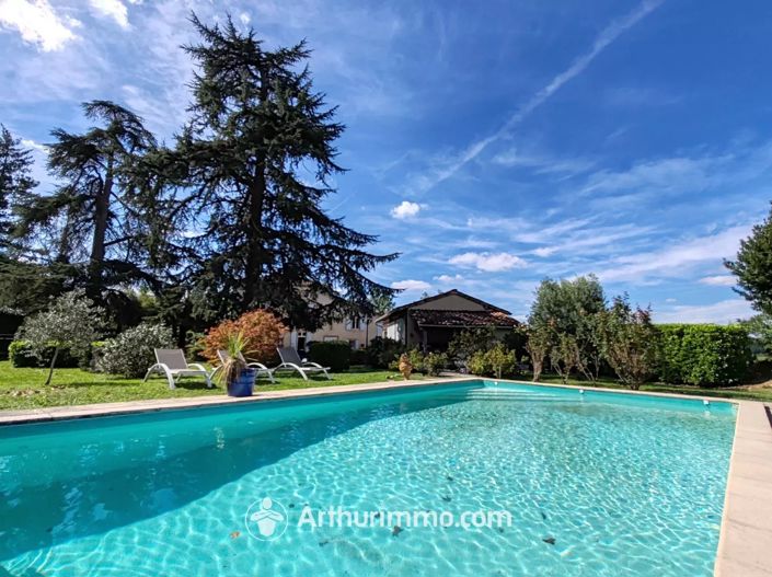 Image No.6-5 Bed House for sale