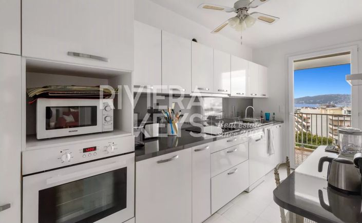 Image No.9-3 Bed Apartment for sale