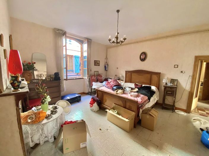 Image No.9-2 Bed House for sale