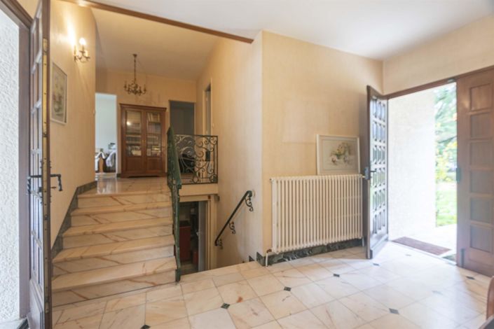 Image No.7-3 Bed House for sale