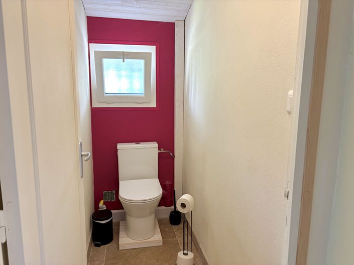 Image No.16-7 Bed House for sale