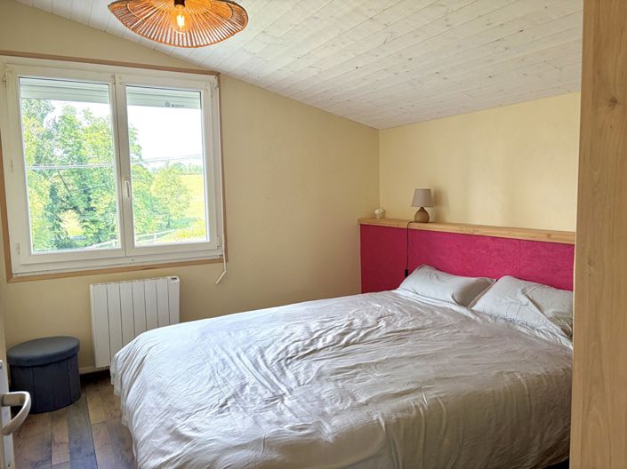 Image No.17-7 Bed House for sale