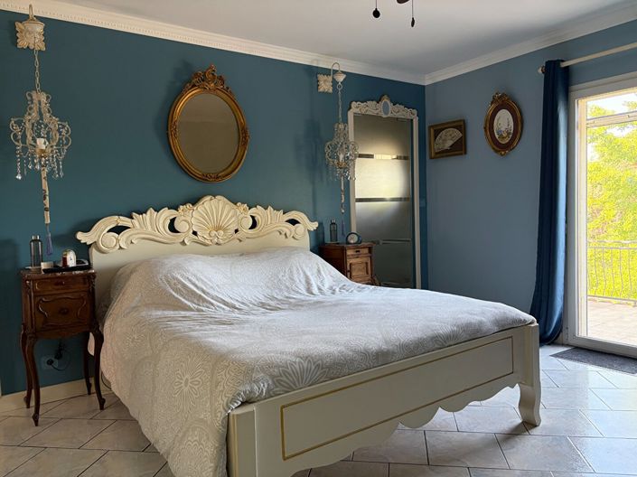 Image No.12-4 Bed House for sale
