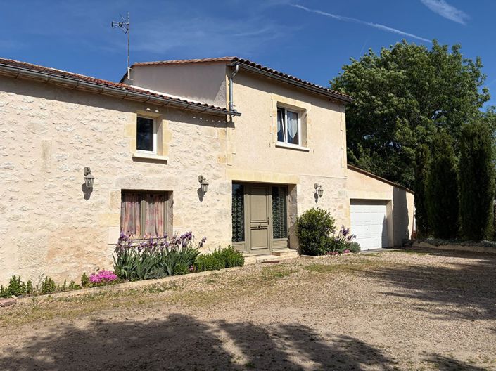 Image No.2-4 Bed House for sale