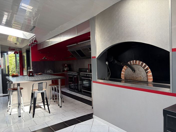 Image No.6-4 Bed House for sale