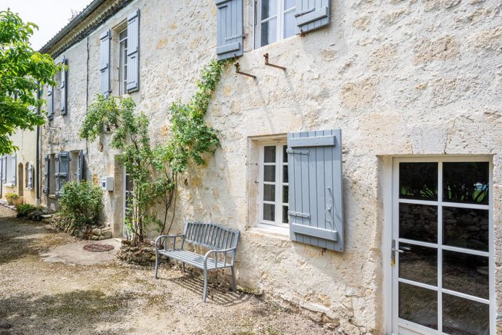 Image No.18-4 Bed House for sale