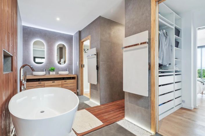 Image No.10-5 Bed House for sale