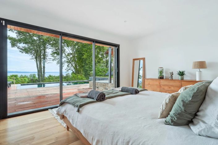 Image No.8-5 Bed House for sale