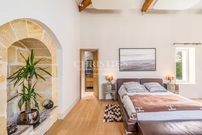 Image No.13-6 Bed House for sale