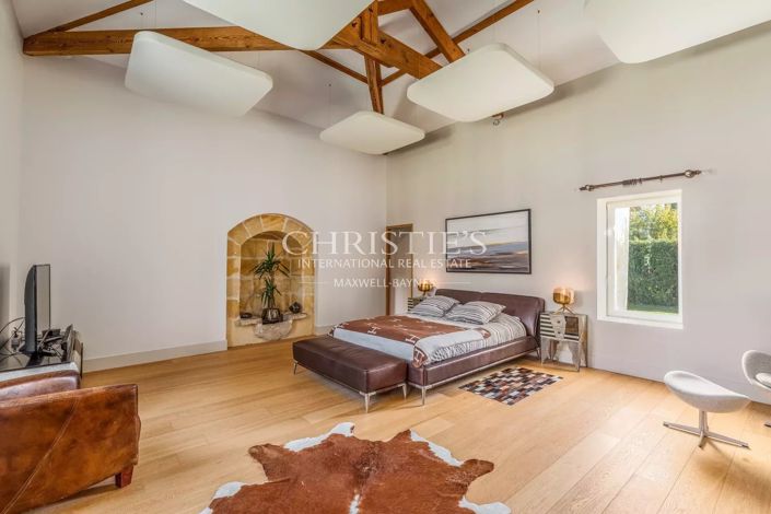 Image No.4-6 Bed House for sale