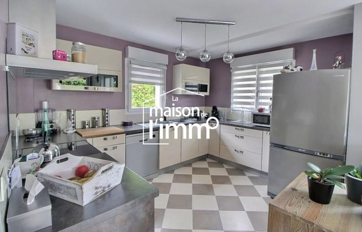 Image No.3-4 Bed House for sale