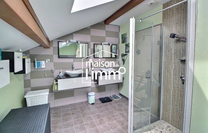 Image No.5-4 Bed House for sale