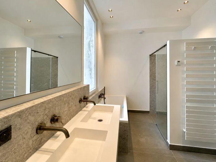 Image No.10-4 Bed Apartment for sale