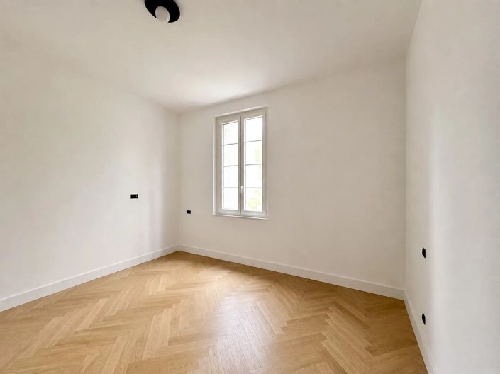 Image No.12-4 Bed Apartment for sale