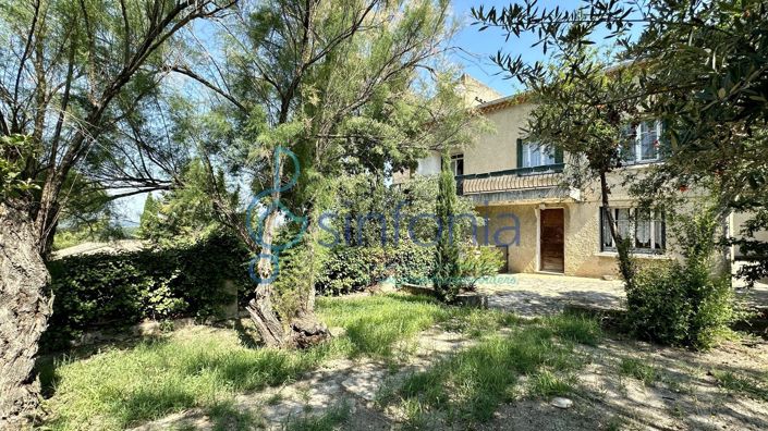 Image No.18-6 Bed House for sale