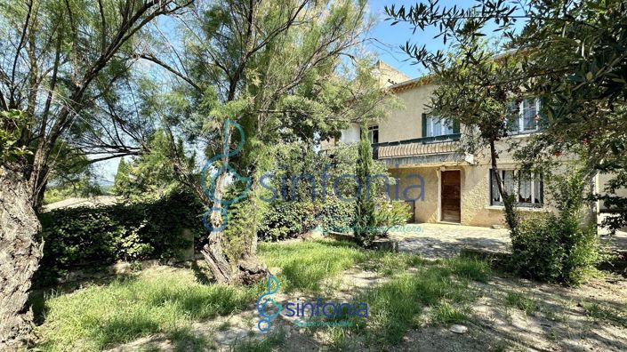 Image No.8-6 Bed House for sale
