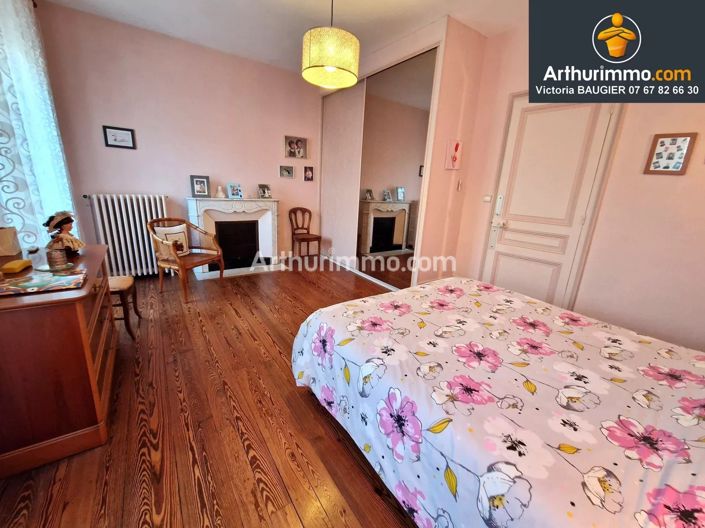 Image No.10-5 Bed House for sale