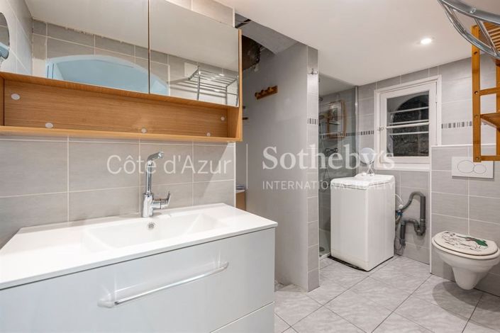 Image No.17-5 Bed House for sale