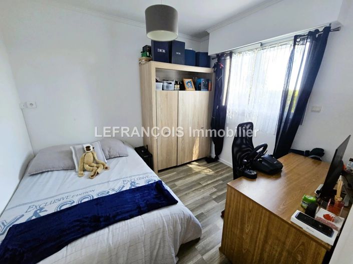 Image No.10-3 Bed Apartment for sale