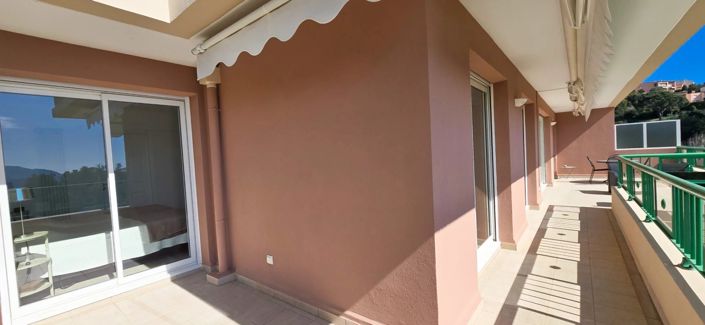 Image No.18-3 Bed Apartment for sale