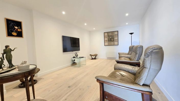 Image No.6-3 Bed Apartment for sale