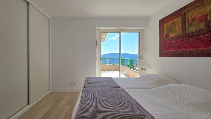 Image No.7-3 Bed Apartment for sale