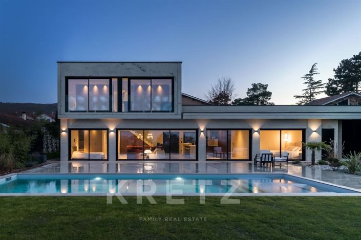Image No.24-5 Bed House for sale