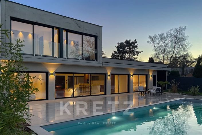 Image No.25-5 Bed House for sale