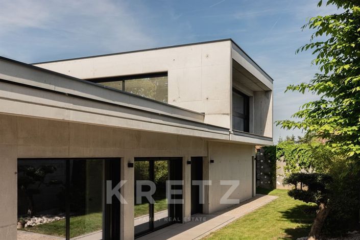 Image No.5-5 Bed House for sale