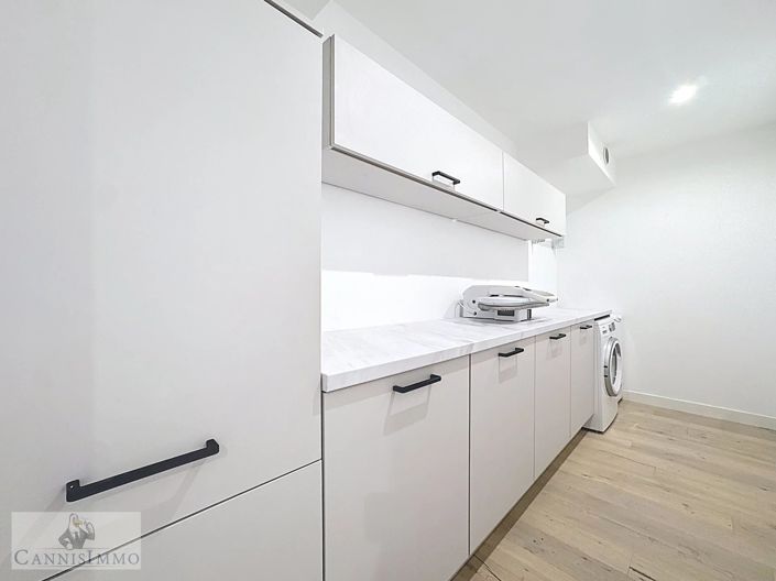 Image No.14-3 Bed Apartment for sale