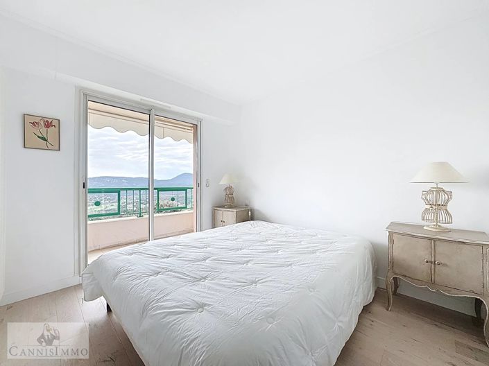 Image No.6-3 Bed Apartment for sale