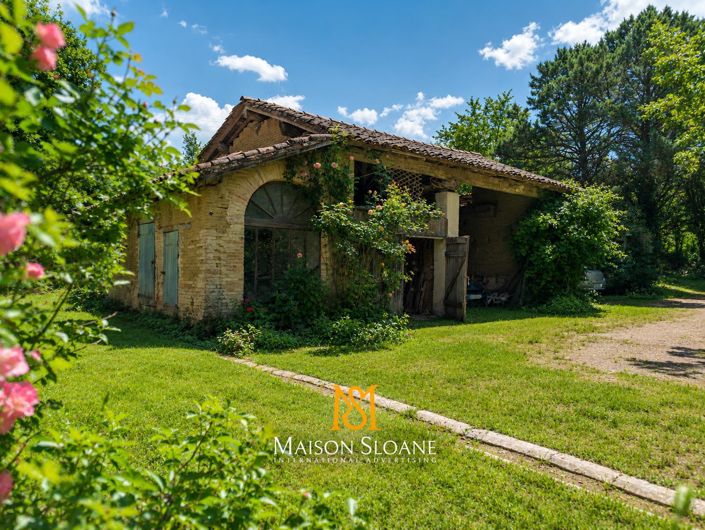 Image No.20-5 Bed House for sale