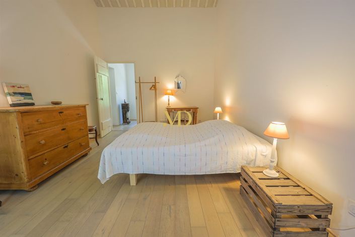 Image No.25-5 Bed House for sale