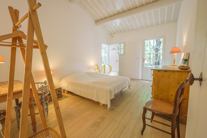 Image No.26-5 Bed House for sale