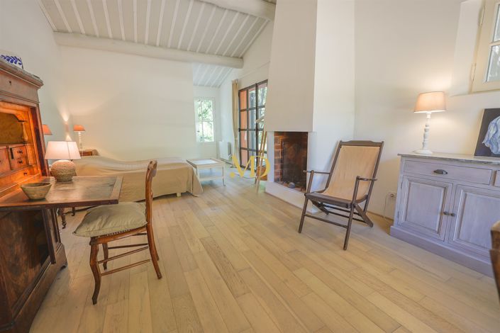 Image No.27-5 Bed House for sale