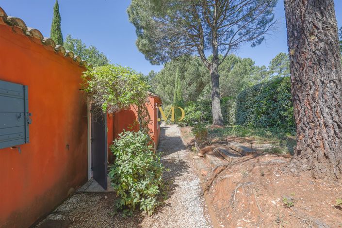 Image No.40-5 Bed House for sale