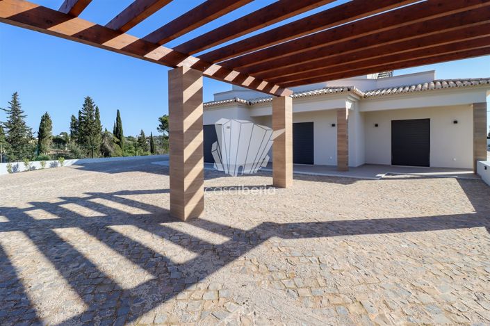 Image No.31-4 Bed House for sale