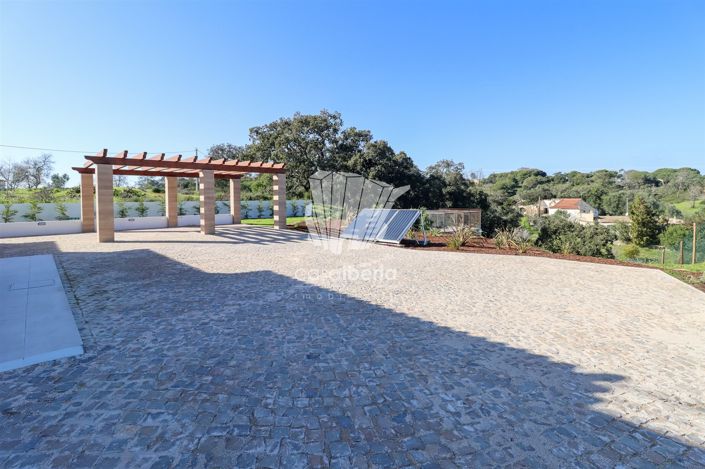 Image No.32-4 Bed House for sale