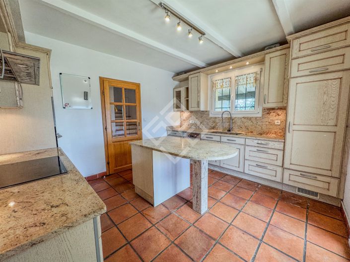 Image No.3-5 Bed House for sale
