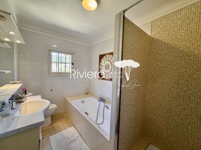 Image No.15-6 Bed House for sale
