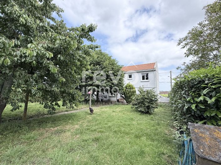 Image No.8-5 Bed House for sale
