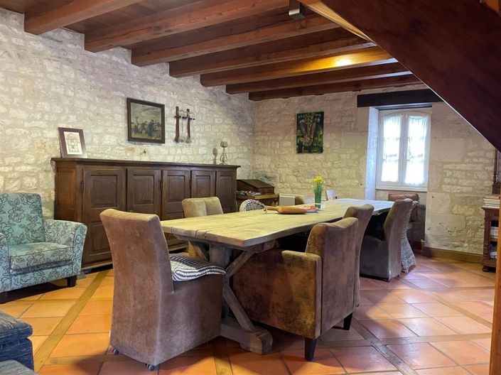 Image No.6-6 Bed House for sale
