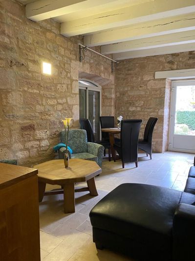 Image No.9-6 Bed House for sale