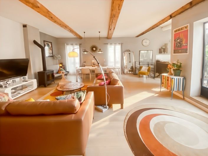 Image No.10-3 Bed House for sale